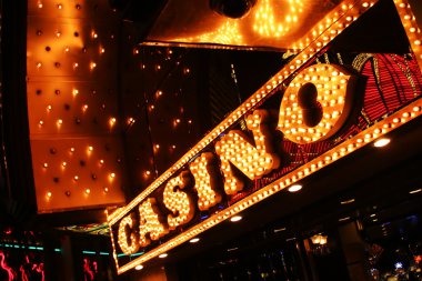 Slot game menu showing Medusa II, Aviator, Sweet Bonanza, and other titles